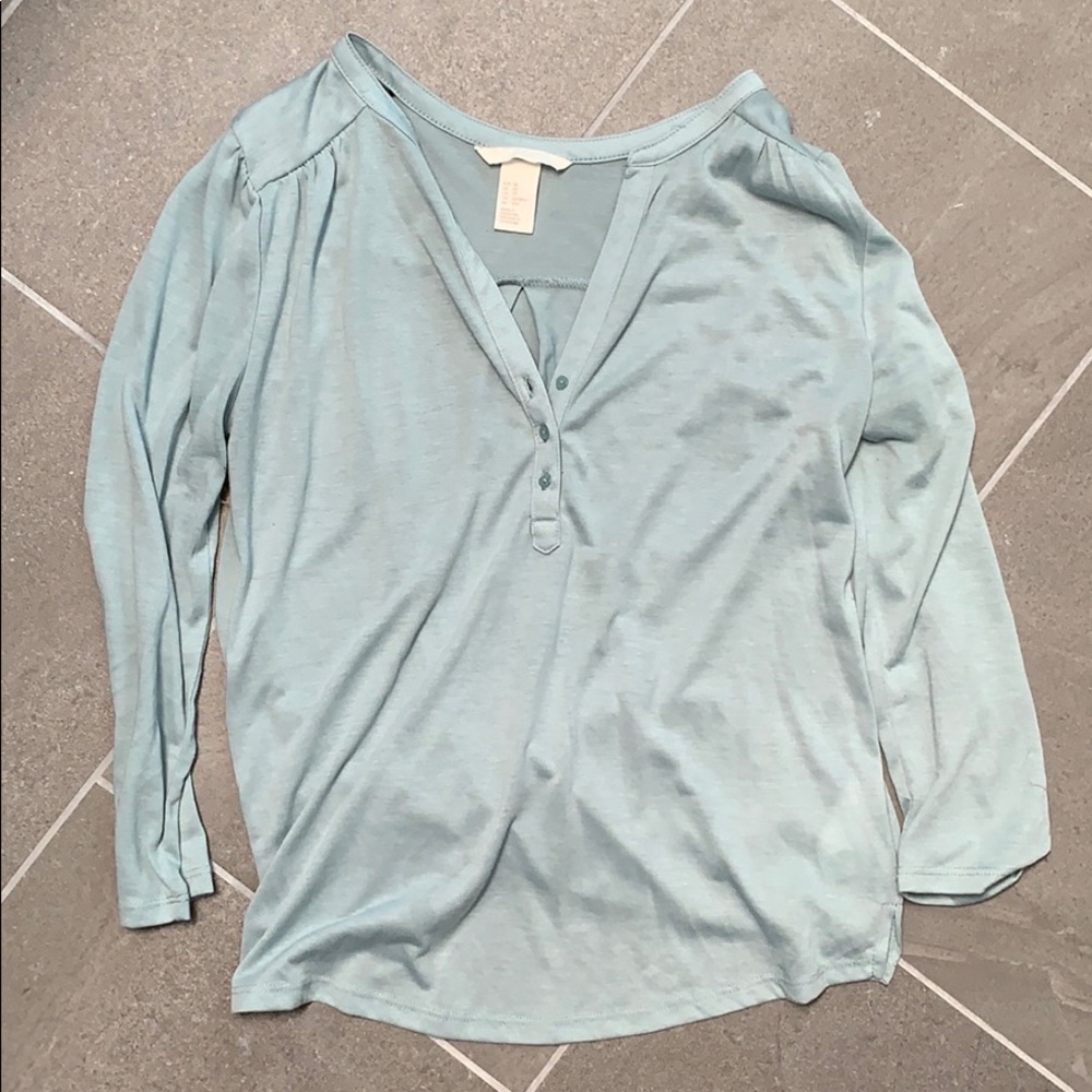 Three quarter length button up top
